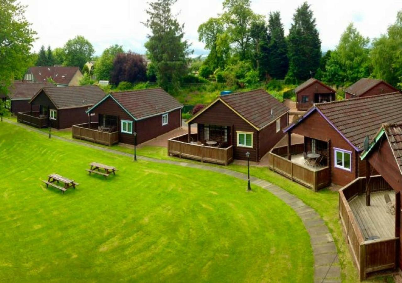River Edge Lodges Bridge of Earn Exterior foto