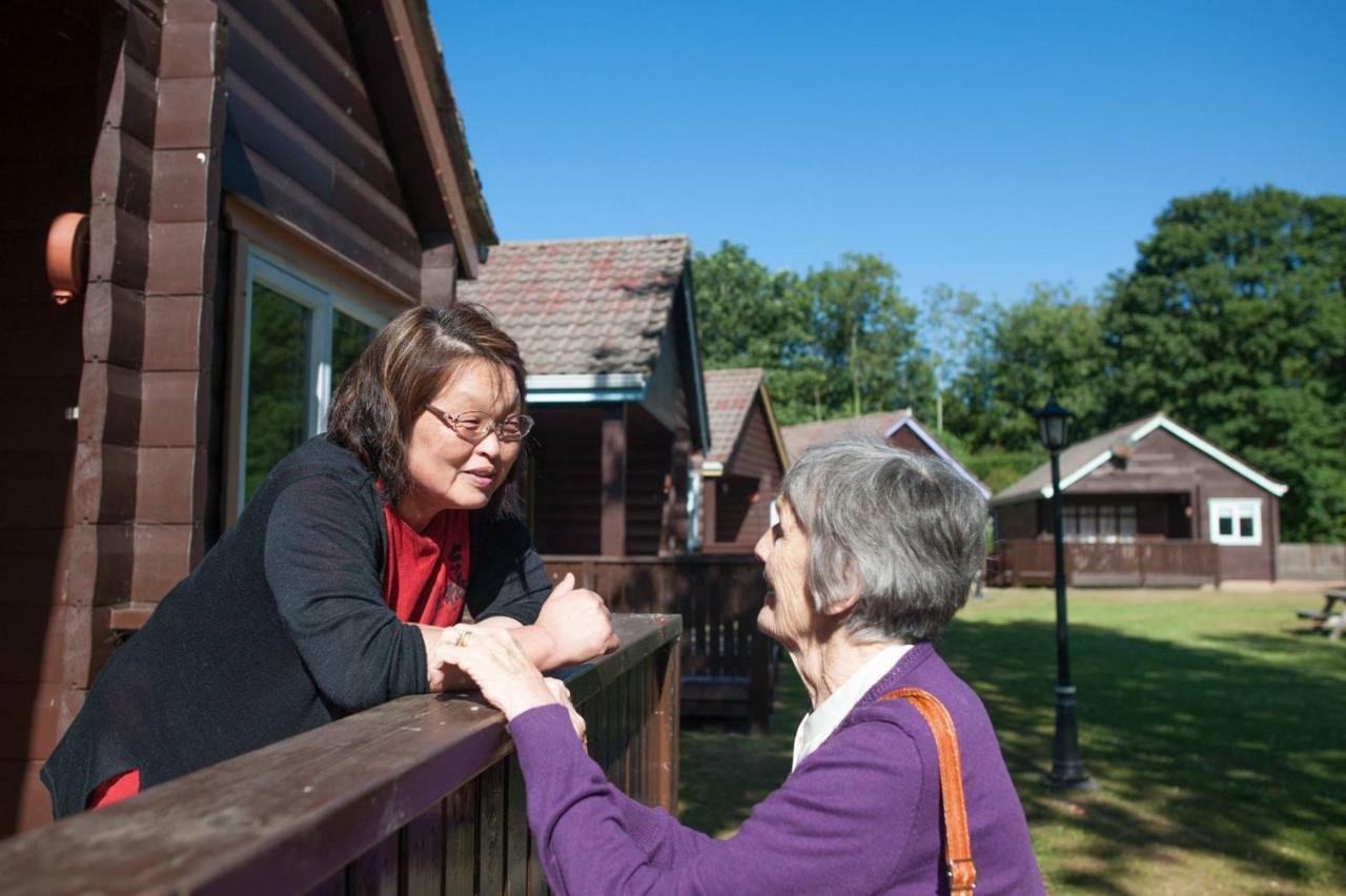 River Edge Lodges Bridge of Earn Exterior foto